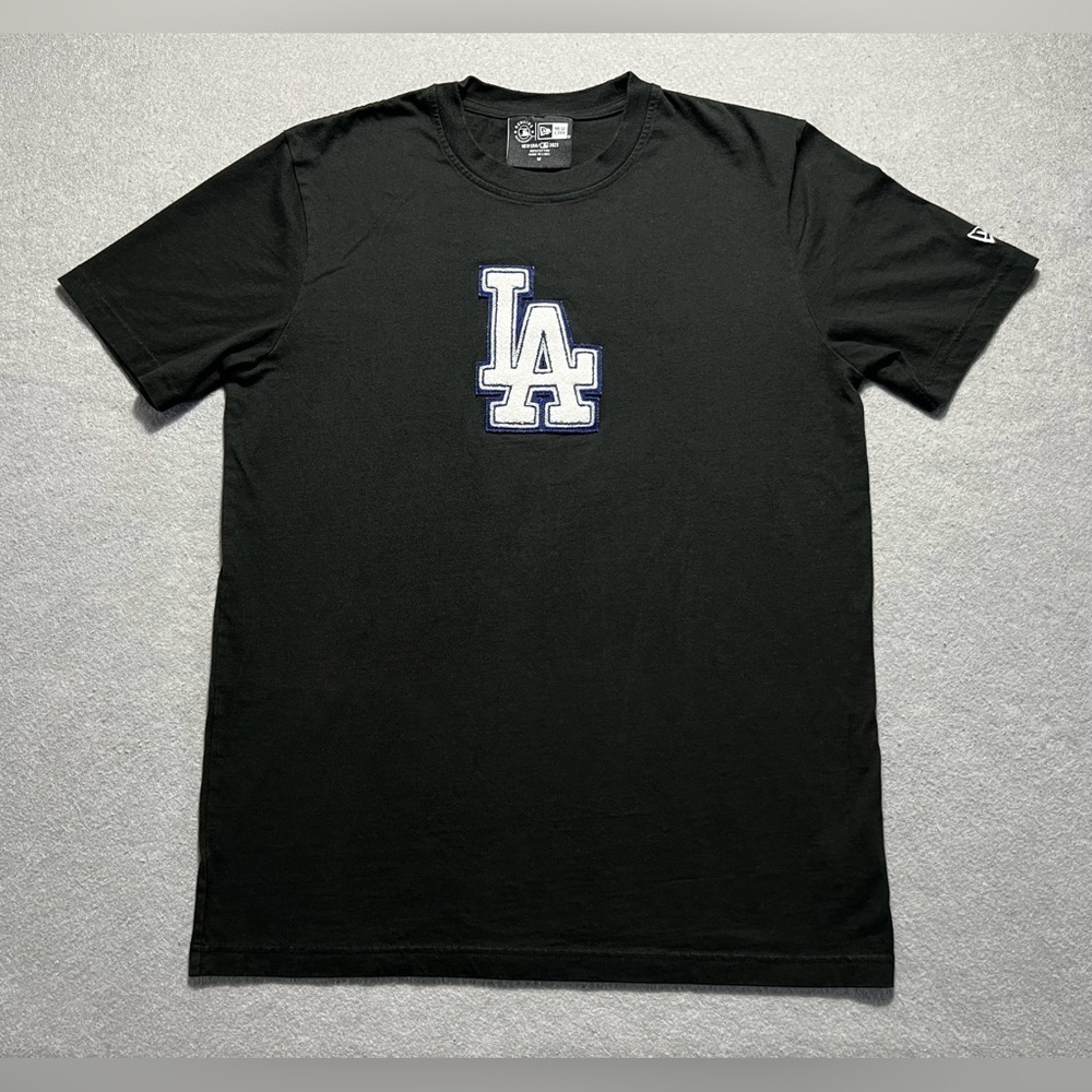 New Era Dodgers Logo Select T-Shirt Black Corduroy Patch Men’s Medium Cotton